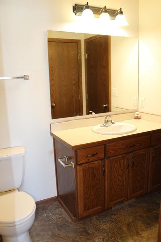 922 31st Avenue W, West Fargo, ND 58078