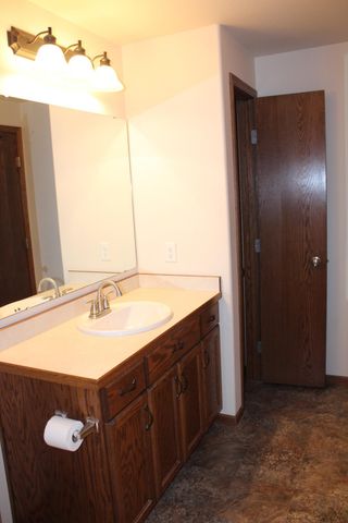 922 31st Avenue W, West Fargo, ND 58078