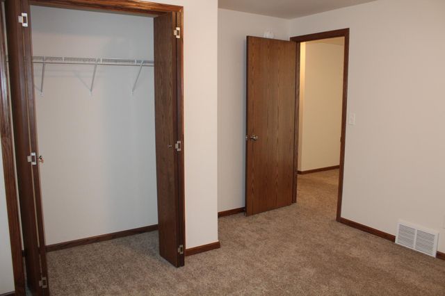 922 31st Avenue W, West Fargo, ND 58078