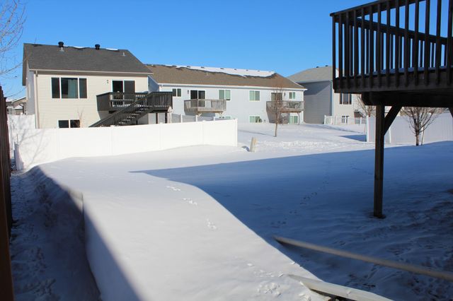 922 31st Avenue W, West Fargo, ND 58078