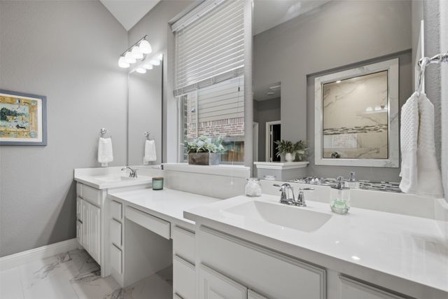 8028 Deep Water Cove, Mckinney, TX 75071