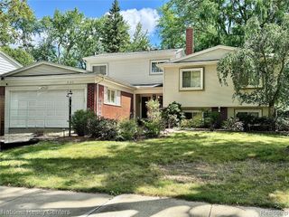 2182 Yorktown Drive, Ann Arbor, MI 48105