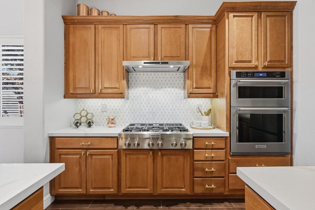 9313 Eagle Springs Pl, Roseville, CA 95747