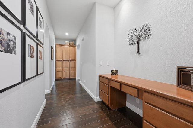 9313 Eagle Springs Pl, Roseville, CA 95747