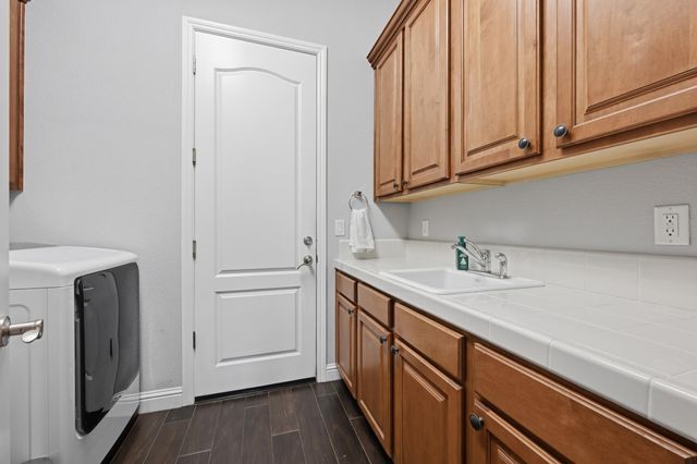 9313 Eagle Springs Pl, Roseville, CA 95747