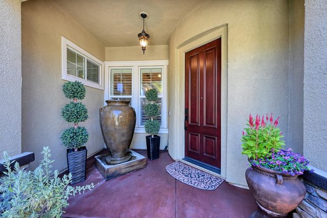 9313 Eagle Springs Pl, Roseville, CA 95747