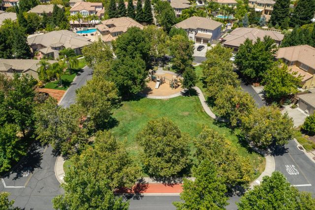 9313 Eagle Springs Pl, Roseville, CA 95747