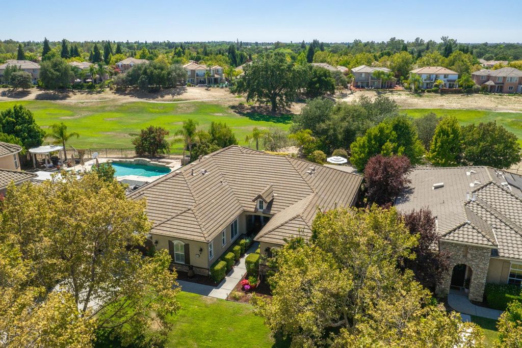 9313 Eagle Springs Pl, Roseville, CA 95747