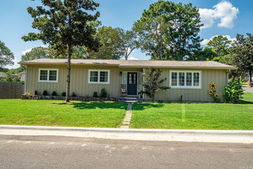 117 Kingsbrook Street, Hot Springs, AR 71901