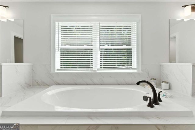 1134 Low Water Crossing NW, Acworth, GA 30101