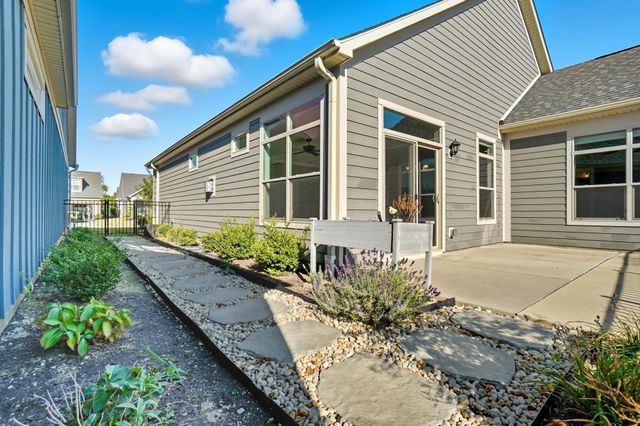 6607 Riverrun Lane, Delaware, OH 43015