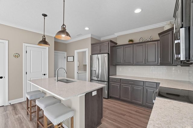 6607 Riverrun Lane, Delaware, OH 43015