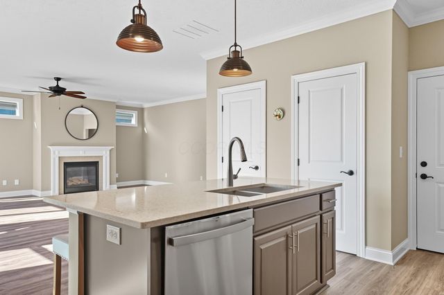 6607 Riverrun Lane, Delaware, OH 43015