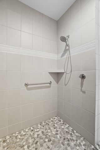 6607 Riverrun Lane, Delaware, OH 43015