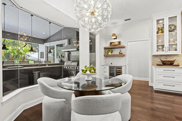 7305 LINKS COURT, Sarasota, FL 34243