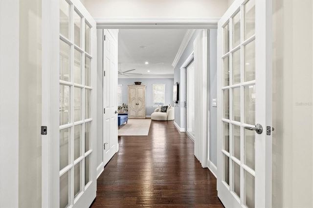 7305 LINKS COURT, Sarasota, FL 34243