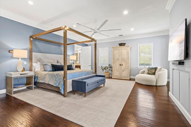 7305 LINKS COURT, Sarasota, FL 34243