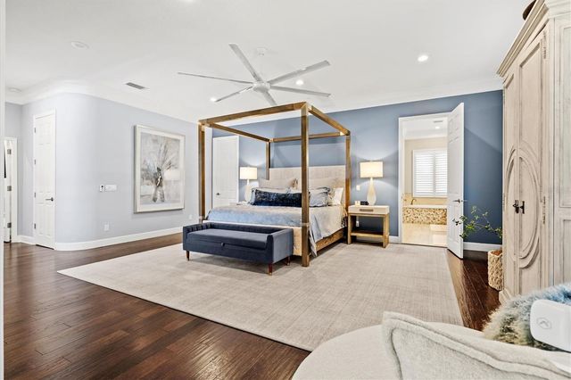 7305 LINKS COURT, Sarasota, FL 34243