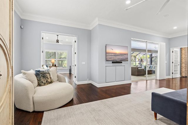 7305 LINKS COURT, Sarasota, FL 34243