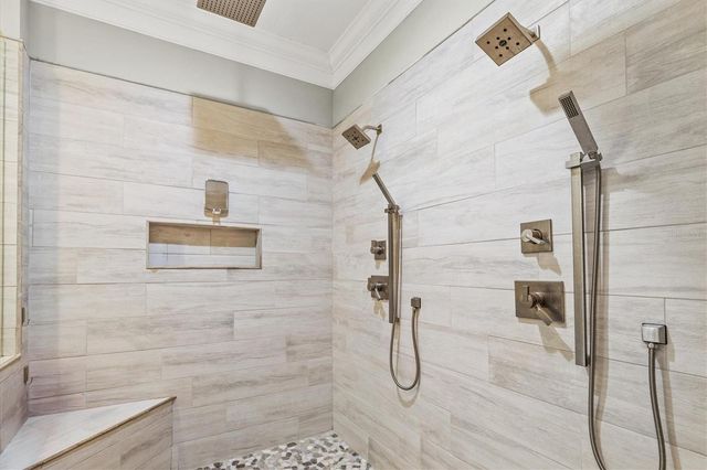 7305 LINKS COURT, Sarasota, FL 34243