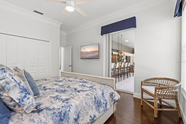 7305 LINKS COURT, Sarasota, FL 34243