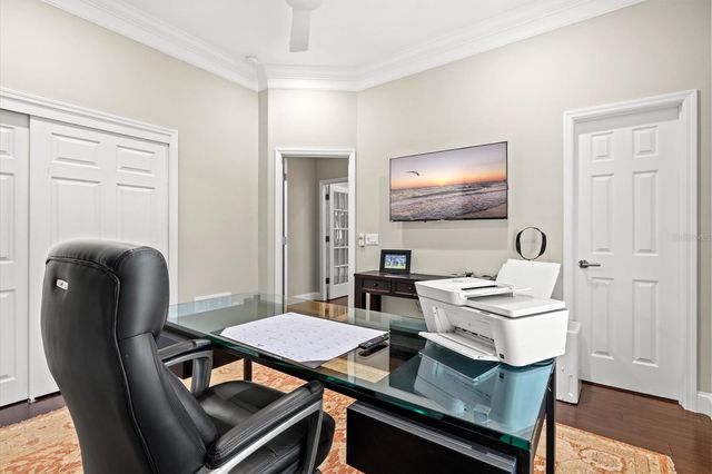 7305 LINKS COURT, Sarasota, FL 34243