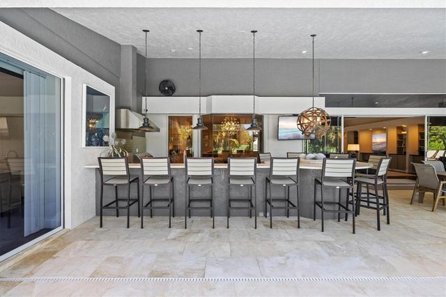 7305 LINKS COURT, Sarasota, FL 34243