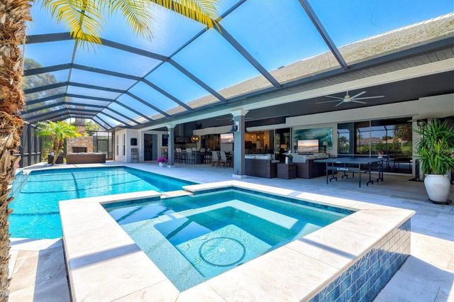 7305 LINKS COURT, Sarasota, FL 34243