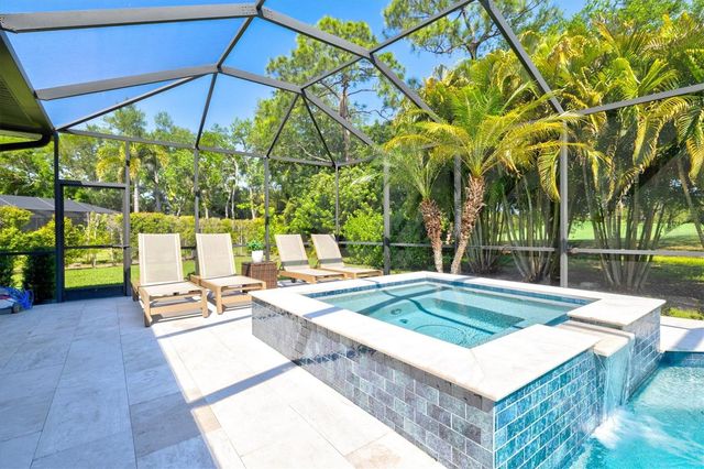 7305 LINKS COURT, Sarasota, FL 34243