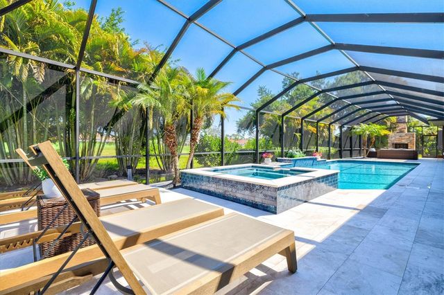 7305 LINKS COURT, Sarasota, FL 34243