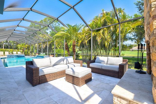 7305 LINKS COURT, Sarasota, FL 34243