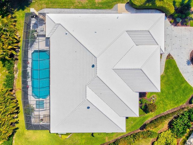 7305 LINKS COURT, Sarasota, FL 34243