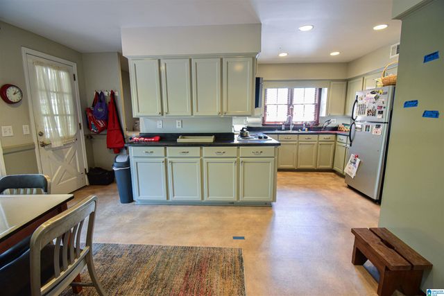 8 TERRIWOOD DRIVE, Tuscaloosa, AL 35401