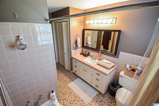 8 TERRIWOOD DRIVE, Tuscaloosa, AL 35401