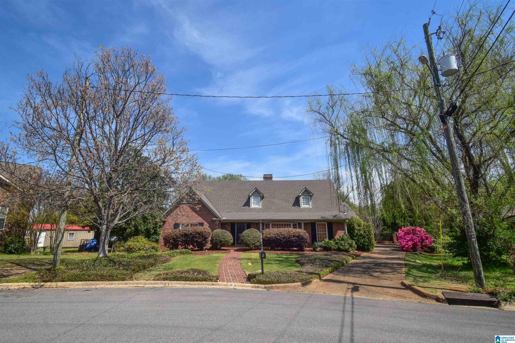 8 TERRIWOOD DRIVE, Tuscaloosa, AL 35401