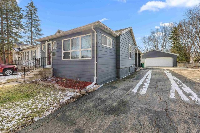 24 S GOULD STREET, Fond Du Lac, WI 54935