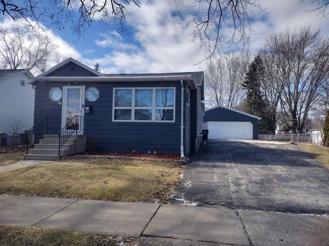 24 S GOULD STREET, Fond Du Lac, WI 54935