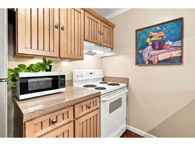 2227 Canyon Blvd A-411, Boulder, CO 80302