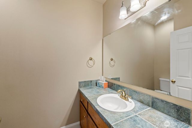 3148 Red Fern Dr NW, Olympia, WA 98502