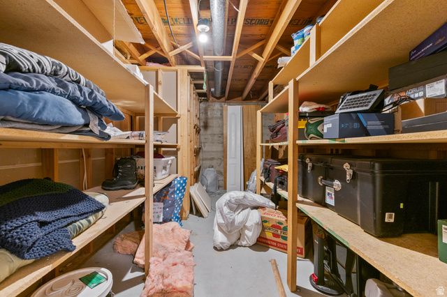 897 E ELM ST, Layton, UT 84041