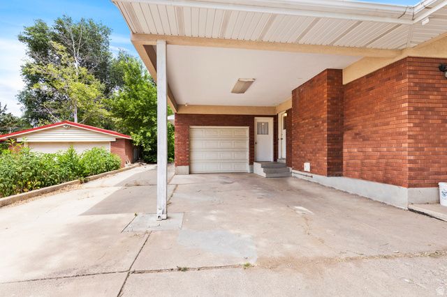 897 E ELM ST, Layton, UT 84041