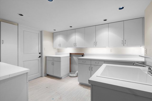 3404 WOODRAIL TERR, Columbia, MO 65203