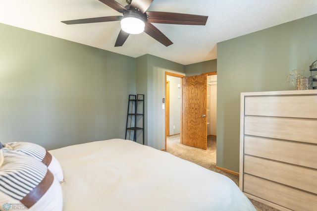 2501 39th Avenue S, Fargo, ND 58104
