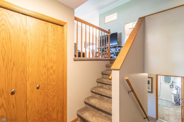2501 39th Avenue S, Fargo, ND 58104