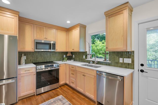 137 Hamilton Avenue, Spartanburg, SC 29302