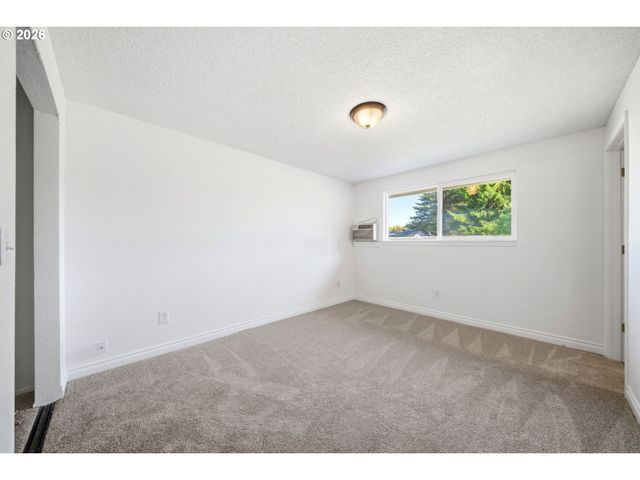1105 Se 145th Ct, Vancouver, WA 98683