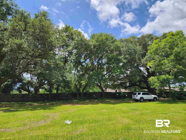 8560 SADIE Court, Grand Bay, AL 36541