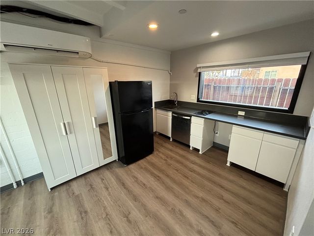 218 South 11th Street 03, Las Vegas, NV 89101