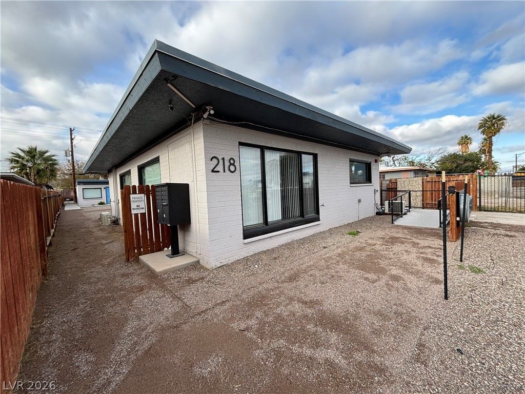 218 South 11th Street 03, Las Vegas, NV 89101