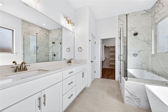 3004 S 14th Street, Rogers, AR 72758